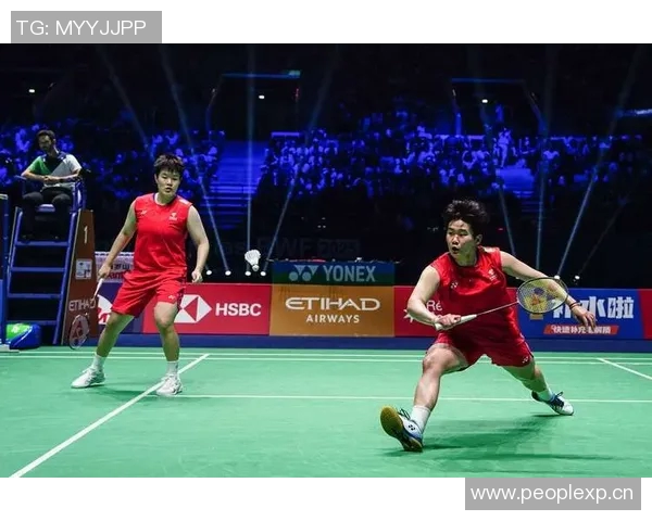 广州羽毛球队在世界杯中的灵活性表现引发热议与期待 广州羽毛球队在世界杯中的灵活性表现引发热议与期待